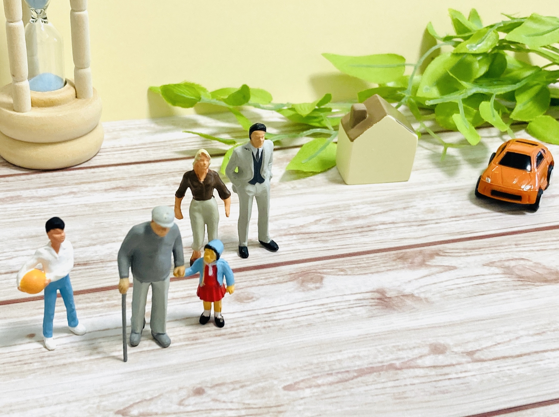 自己破産すると家族・保証人・勤務先にどのような影響がある？弁護士が解説します