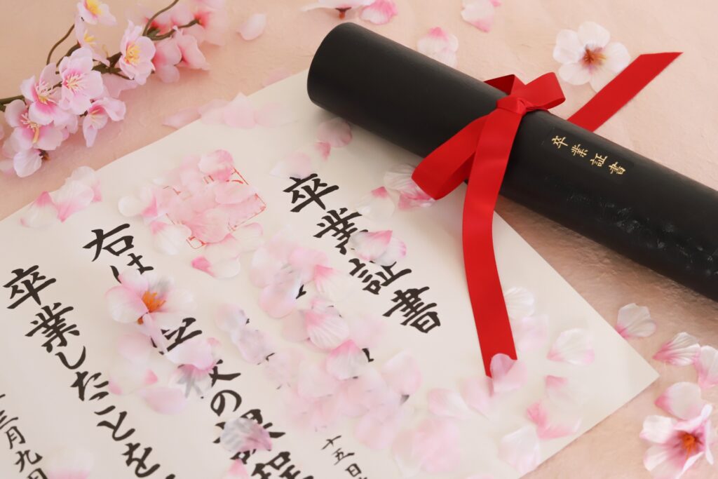 新学期直前!離婚後の子の転校・名字変更の手続ガイド