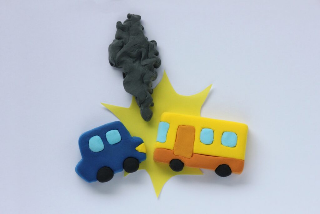 【交通事故】「経済的全損」とは？「経済的全損」と判断された場合の対応について