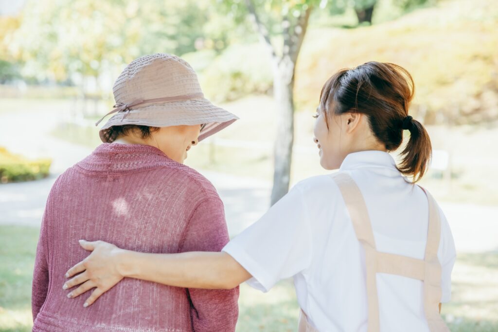 介護職・介護福祉士の方は、残業代が発生する可能性が高い！ その理由について弁護士が解説していきます。