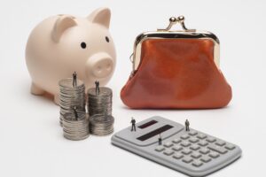 相続人全員の利益になるならば遺産分割協議を試みる