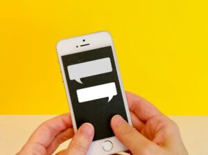2. 慰謝料請求に必要な「不貞行為の証拠」とは