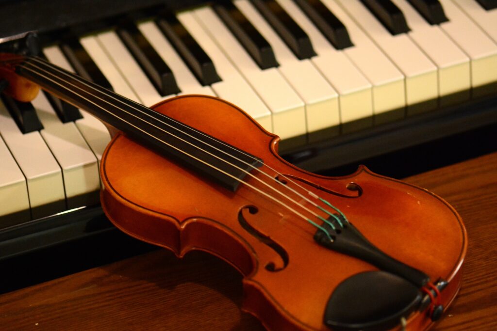 音楽家・演奏家が交通事故に遭ったら|手指・歯・耳の後遺障害と楽器の損害を弁護士が解説
